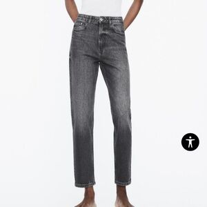90’s mom fit Zara jeans
